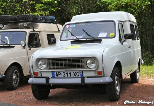 50 ans Renault 4 070