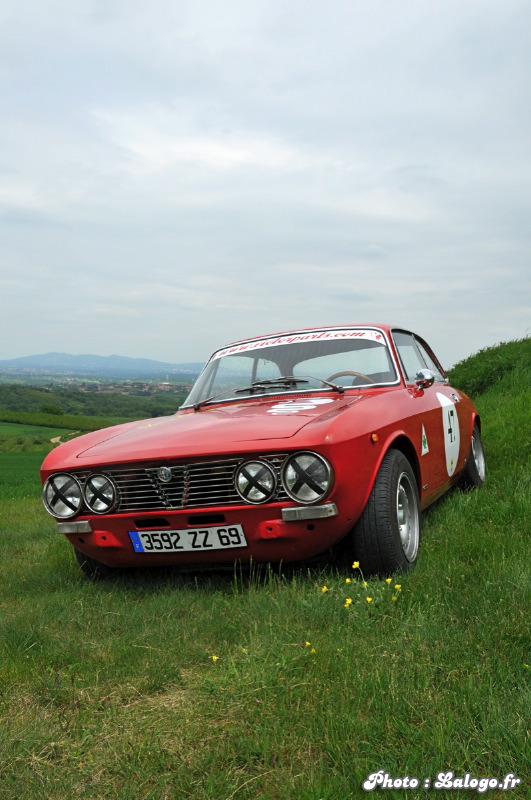 Alfa_Romeo_2000_GTV_Bertone_13.JPG