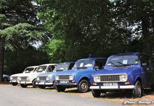 50 ans Renault 4 090