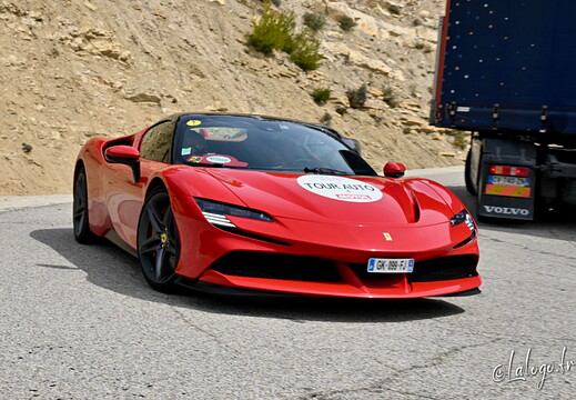Tour Auto 2023 : Ferrari the moderns