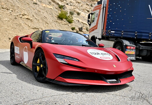 Tour Auto 2023 : Ferrari the moderns