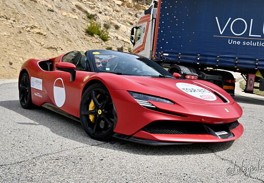 Tour Auto 2023 : Ferrari the moderns
