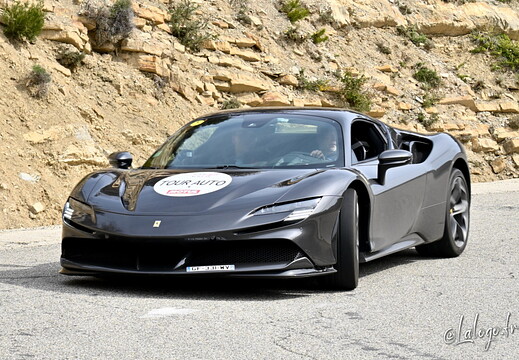 Tour Auto 2023 : Ferrari the moderns