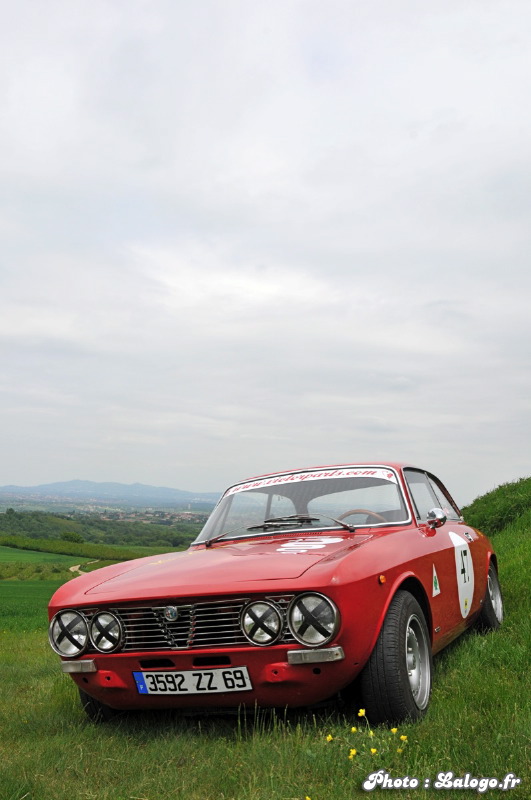Alfa_Romeo_2000_GTV_Bertone_14.JPG