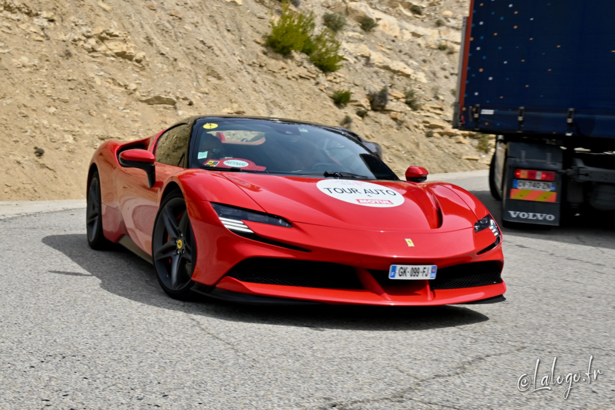 Tour Auto 2023 : Ferrari the moderns