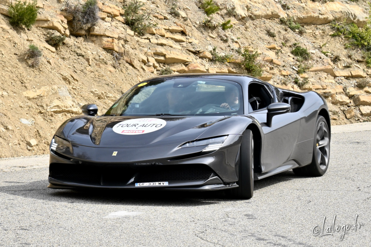Tour Auto 2023 : Ferrari the moderns