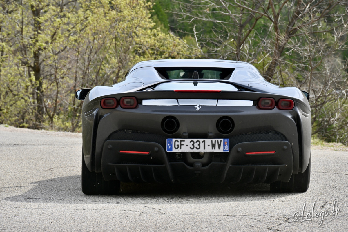 Tour Auto 2023 : Ferrari the moderns