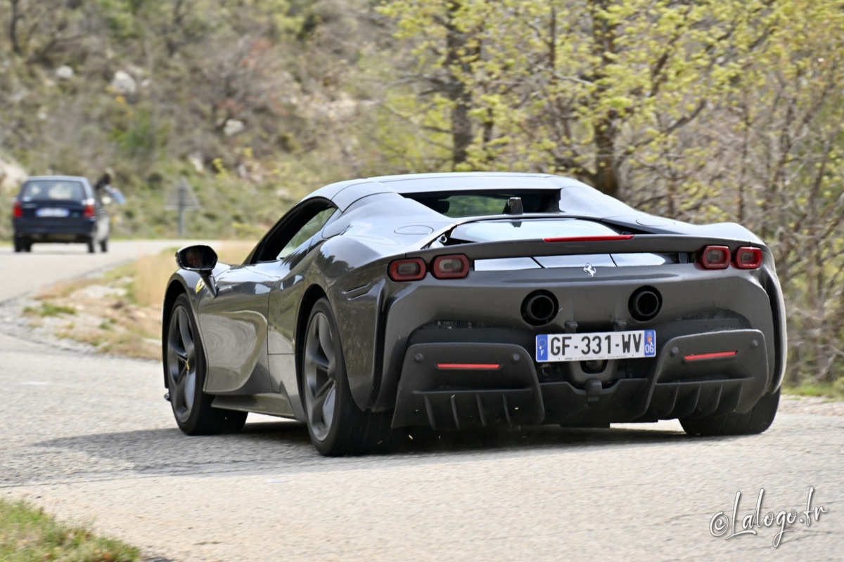 Tour Auto 2023 : Ferrari the moderns