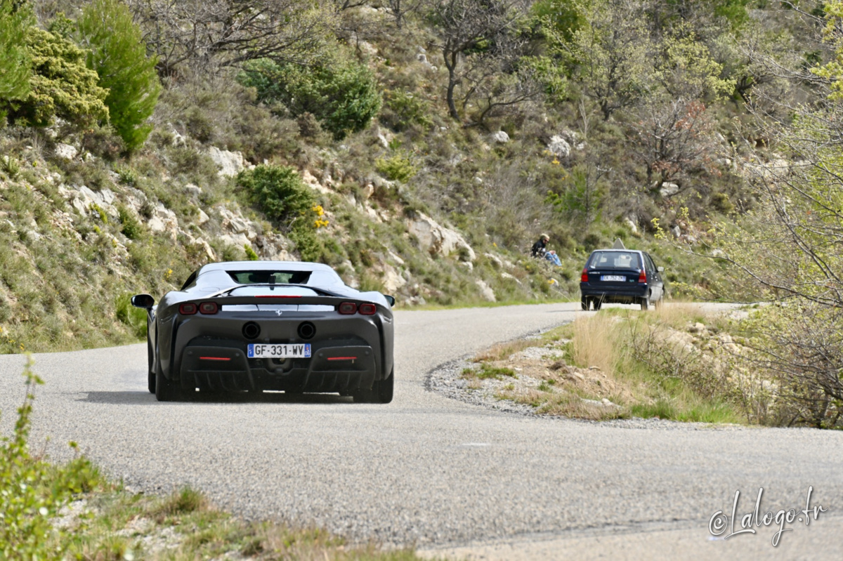 Tour Auto 2023 : Ferrari the moderns